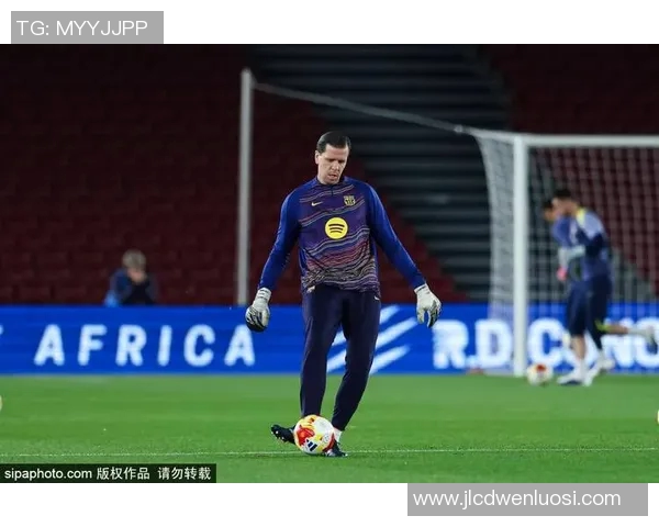 加维在球场上的突破与成长:从新星到球队核心的蜕变之路 加维在球场上的突破与成长:从新星到球队核心的蜕变之路