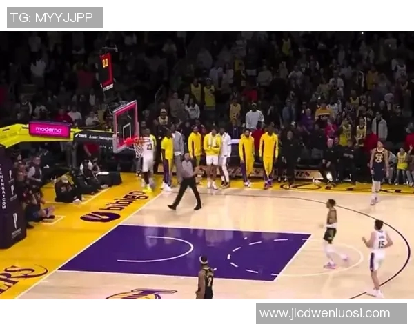 圣诞勇士与骑士精彩对决录像回顾全场精彩瞬间与战术分析