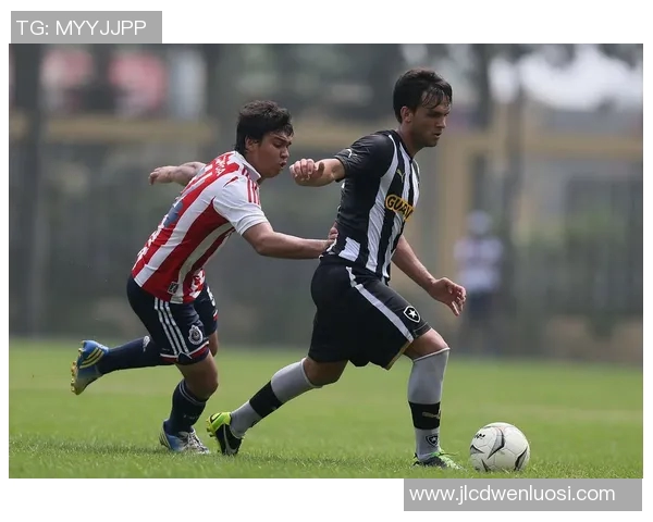 尤文图斯与瓦伦西亚激战正酣谁将赢得这场关键对决