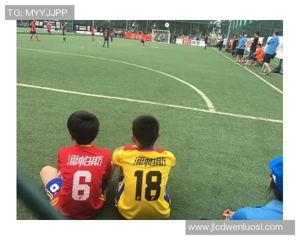 巴西与德国的巅峰对决两国足球历史的激烈碰撞与荣耀传承 巴西与德国的巅峰对决两国足球历史的激烈碰撞与荣耀传承