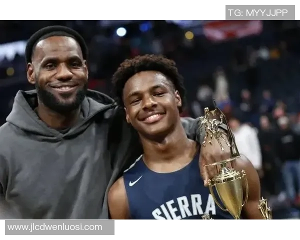 戴森丹尼尔斯崭露头角NBA新星的成长之路与未来展望