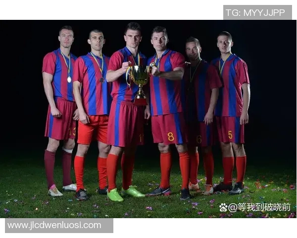 莱万领衔球队新征程展现无与伦比的足球才华与领导力