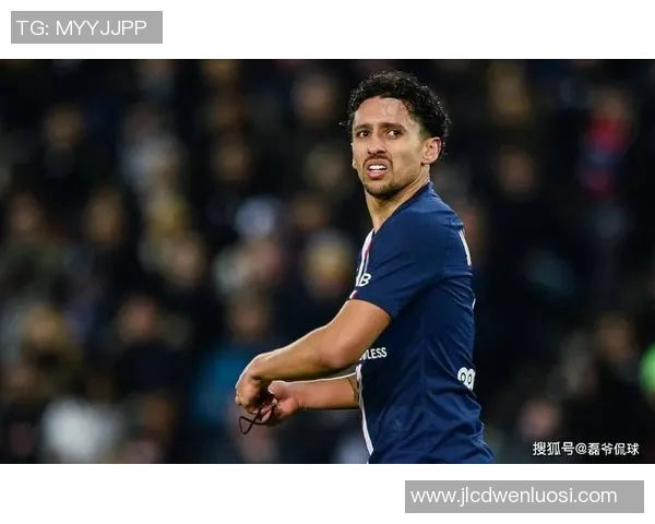 马尔基尼奥斯:从青涩小将到世界顶级后卫的辉煌之路 马尔基尼奥斯:从青涩小将到世界顶级后卫的辉煌之路