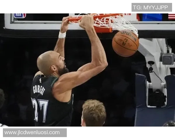 鲁迪戈贝尔:从防守巨星到NBA历史传奇的蜕变之路 鲁迪戈贝尔:从防守巨星到NBA历史传奇的蜕变之路