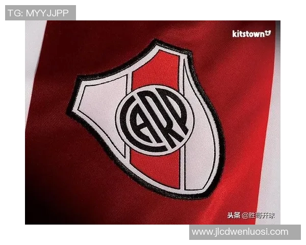 博卡青年与亚特兰大自由队激战正酣比分悬念迭起引发球迷热议